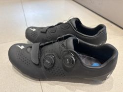 Silniční tretry Specialized Torch 3.0, BOA, vel. 43 / 275mm