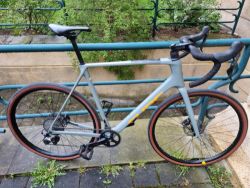 Cube Cross Race Pro vel. 61
