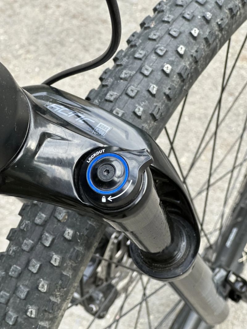 Horské kolo Maxbike M909 17" – custom stavba 2024 (Deore 1x12, tubeless)