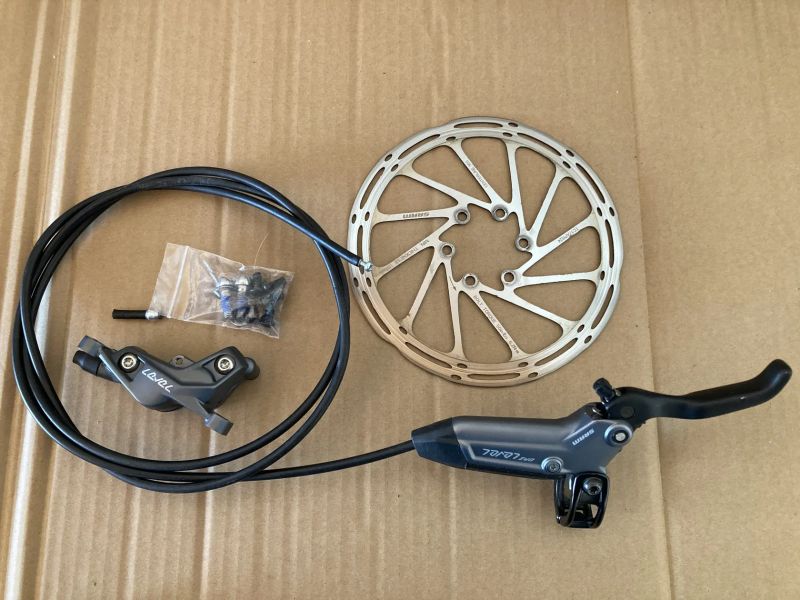 4-pístkové brzdy SRAM Level Bronze Stealth + kotouče 