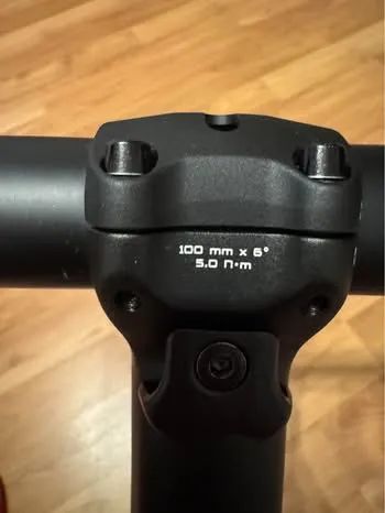 Řídítka specialized expert shallow drop, alloy + představec specialized 6-degree