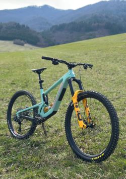 Santa Cruz Nomad V6