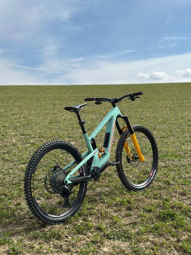 Santa Cruz Nomad V6