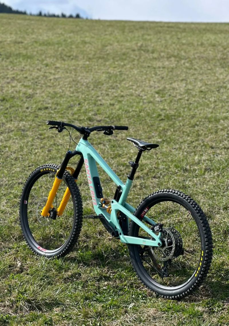 Santa Cruz Nomad V6