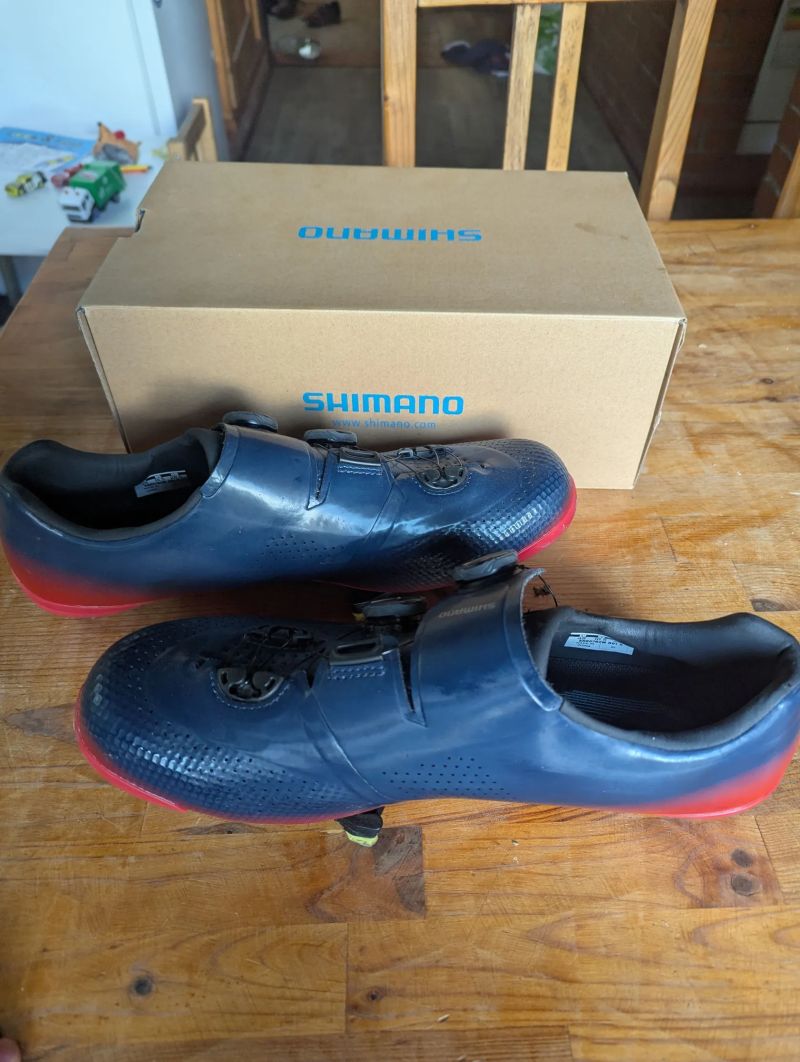 Tretry Shimano SH-RC7 - Vel. 45 - jeté párkrát
