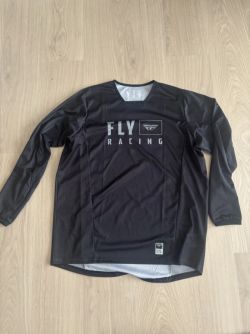 Fly racing Patrol XL