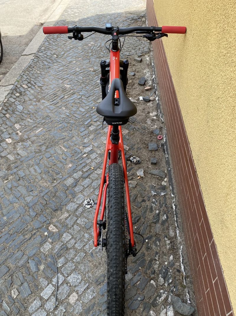 Zánovní Trek Procaliber 9.5 Lava Carbon Horské kolo