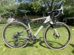 Cannondale Topstone Carbon vel. S, r.2021, 2 sady kol