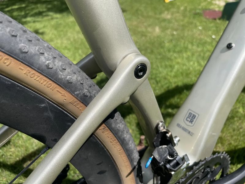 Cannondale Topstone Carbon vel. S, r.2021, 2 sady kol