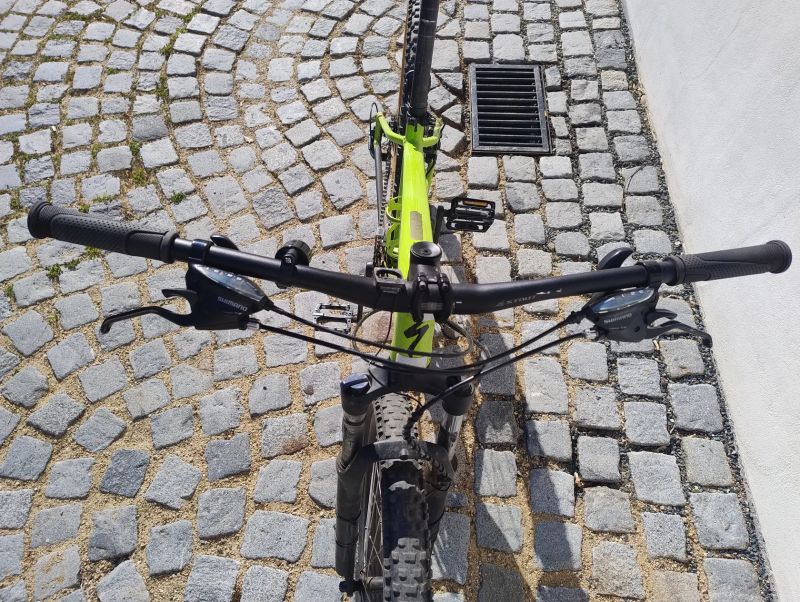 Specialized pitch Men's sport 27,5 vel. M - hyper green/black - po servisu