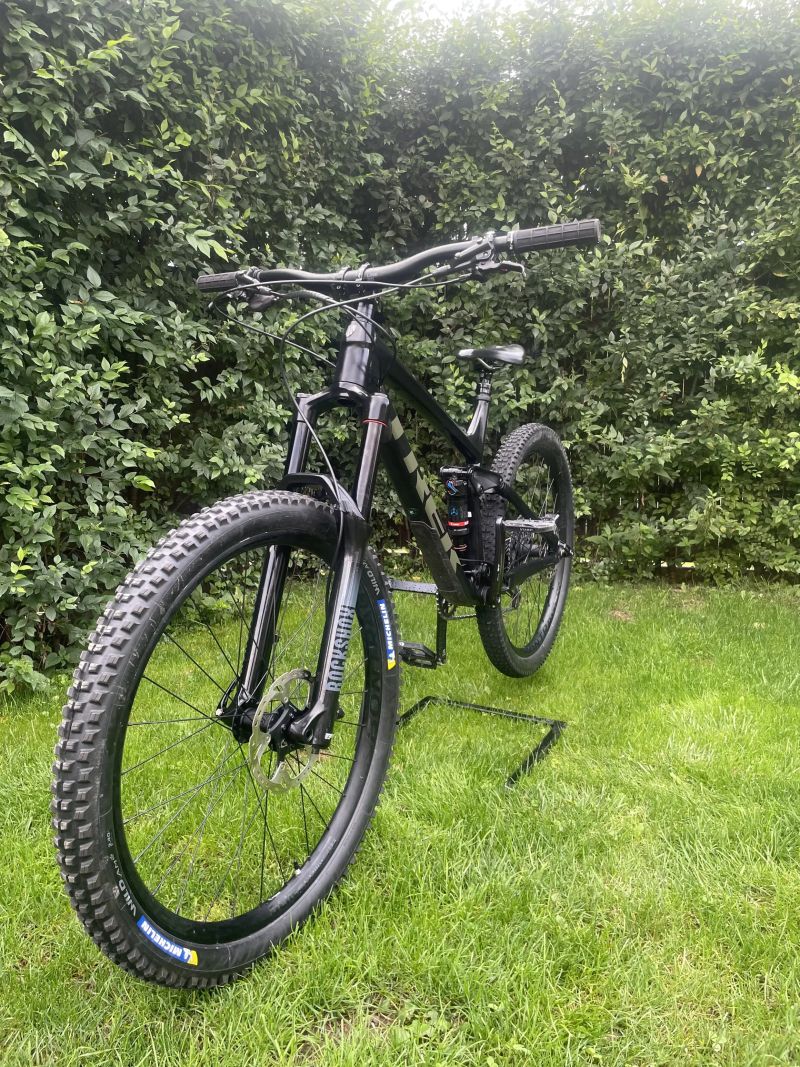 Trek Remedy 8