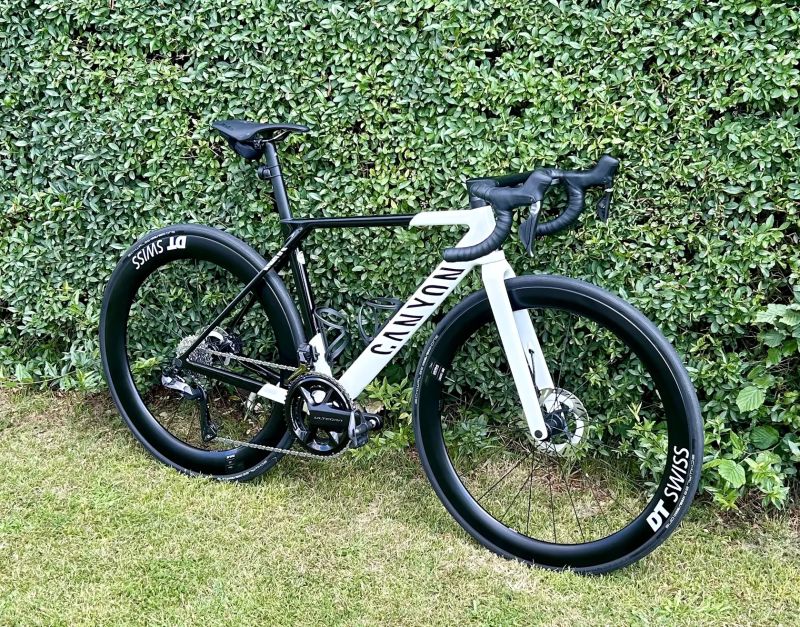Canyon Ultimate CF SL8 aero