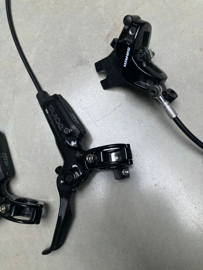 SRAM GUIDE RS