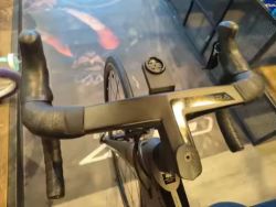 Prodám řídítka rozměr - 420mm 90mm 28,6mm ALANERA Carbon Road Handlebar Super Light