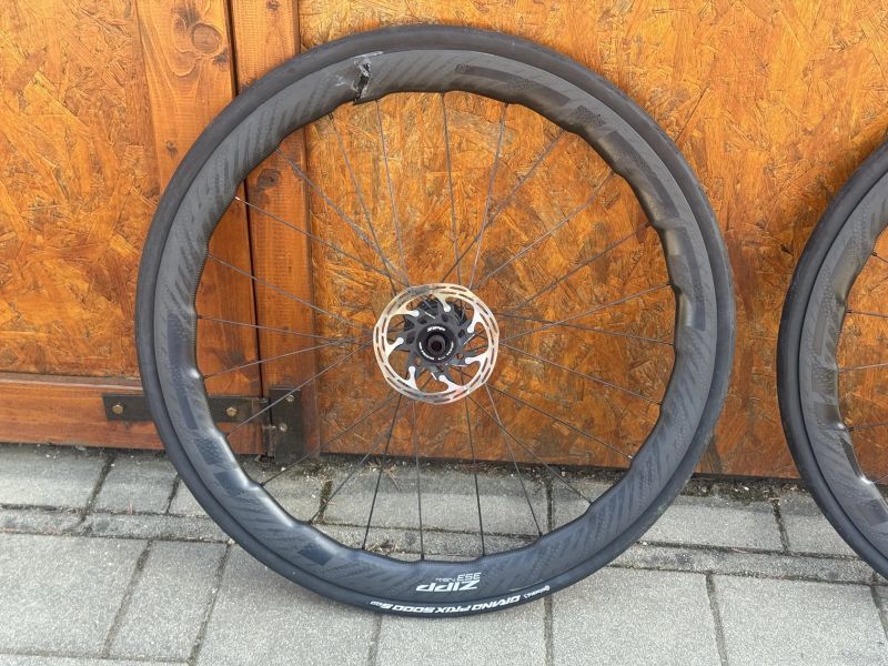 Zipp 353 NSW - SADA (ZADNÉ POŠKODENÉ)