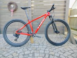  Trek Pro Caliber 9.8 Team Issue