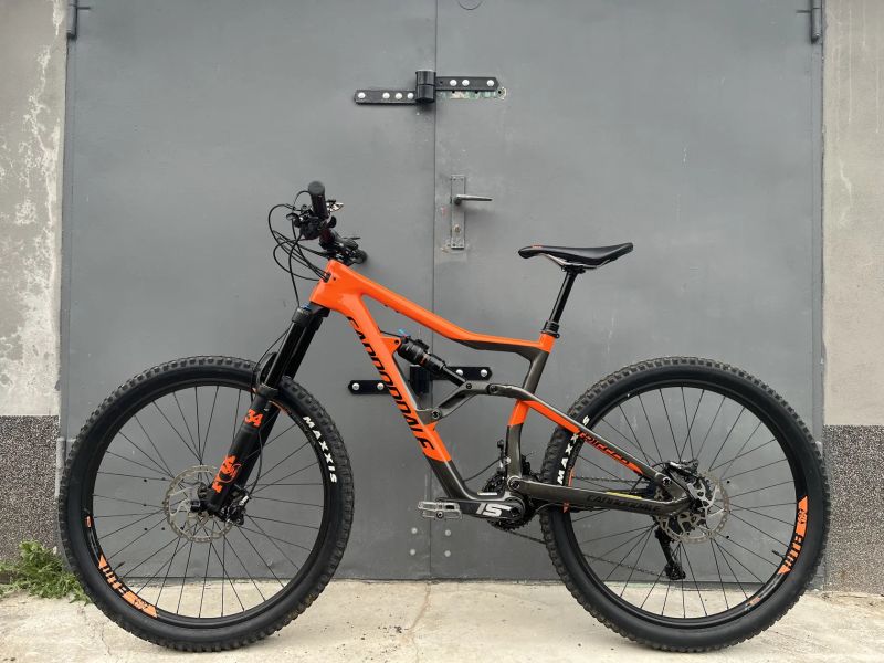 Cannondale Trigger 3, roku 2018, Velikost M, kola 27.5" ČERSTVÝ POMERANČ celopero