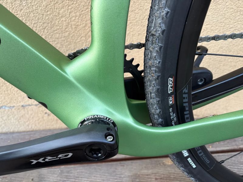 Pinarello Grevil F7 | vel.550 |