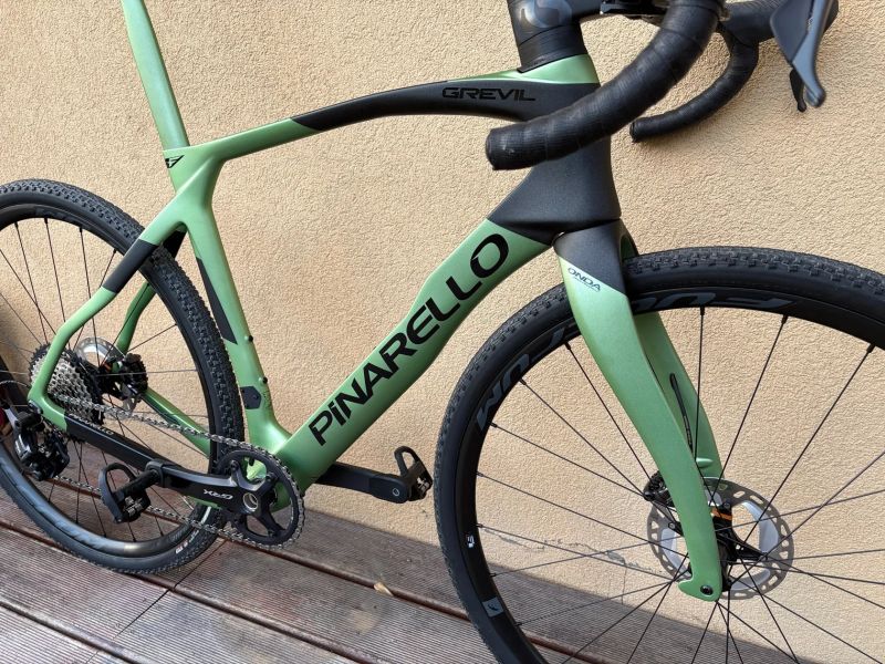 Pinarello Grevil F7 | vel.550 |