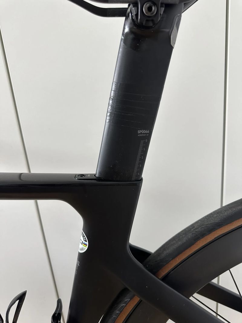 Canyon AEROAD CF SLX 8 DI2