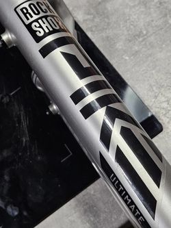 ROCK SHOX PIKE ULTIMATE 2025 29 140mm