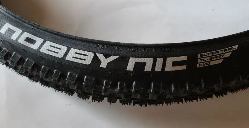 Schwalbe MAGIC MARY a NOBBY NIC 29x2.4 SuperTrail TL-EASIY EVO Addix Soft