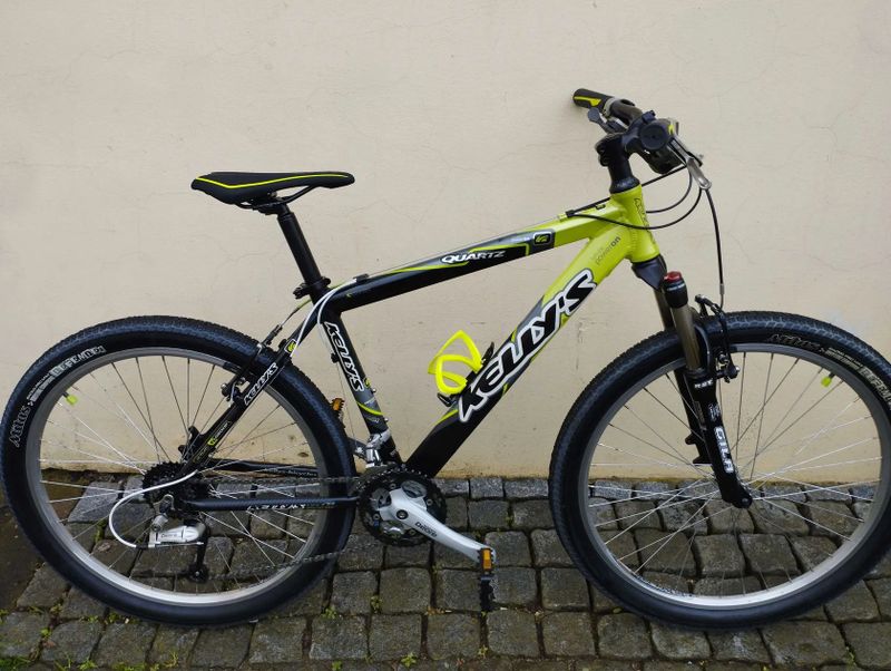 horské kolo Kellys QUARTZ, rám 17", po servisu, pro výšku 160-175cm, jako nové