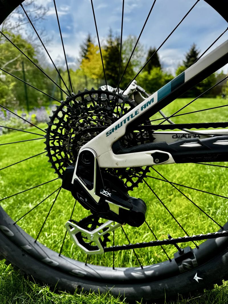 Pivot Shuttle AM (PRO X0)