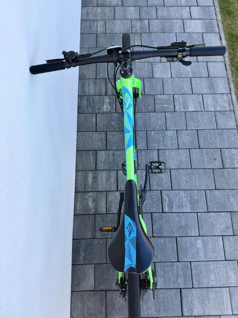 Juniorské horské kolo AMULET 27,5 Tomcat 1.9 green metalic/blue