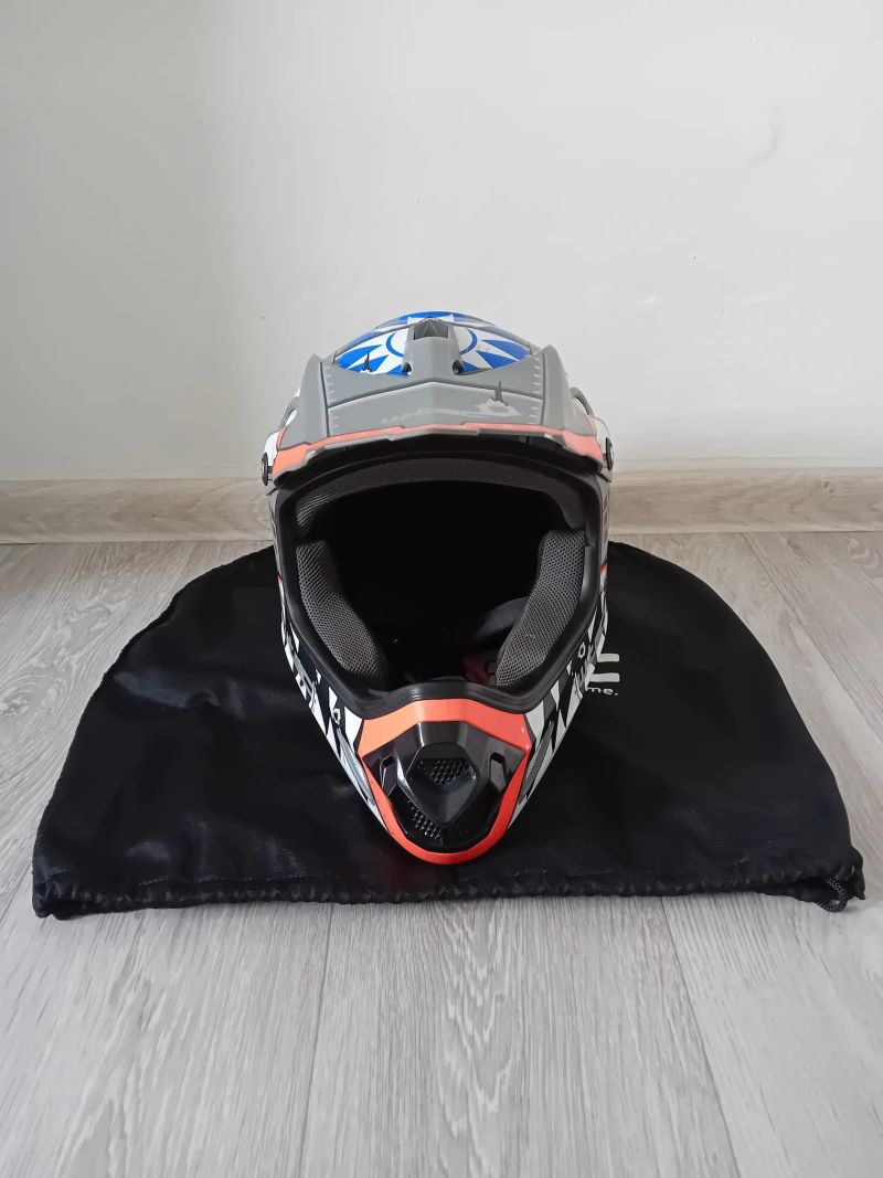 Integrální helma od W-TEC (M)