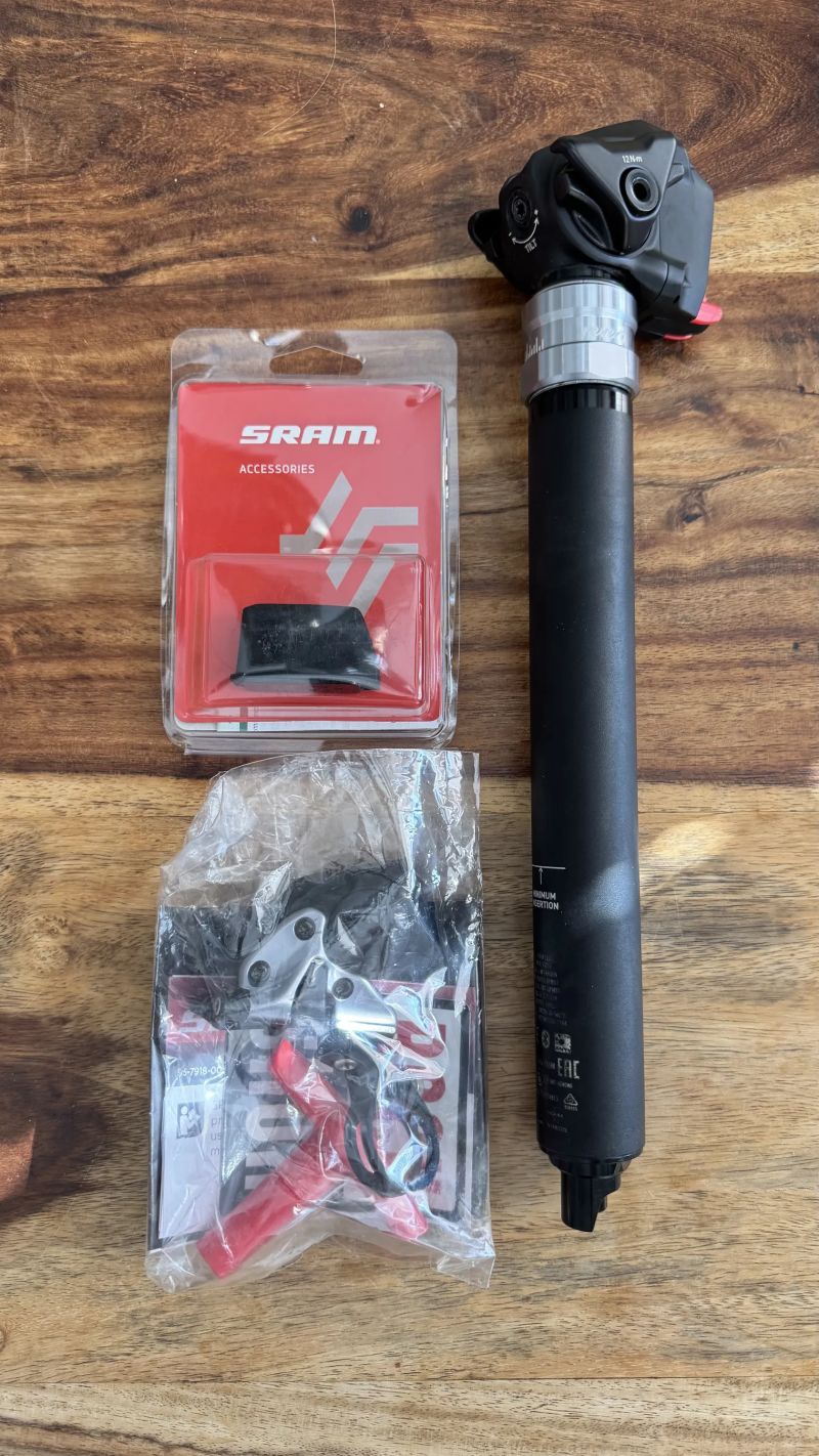 Sedlovka RockShox Reverb AXS A1 31,6mm 150mm
