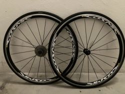 Prodám kola Mavic Cosmic s kazetou Shimano Ultegra 11s (11-28)