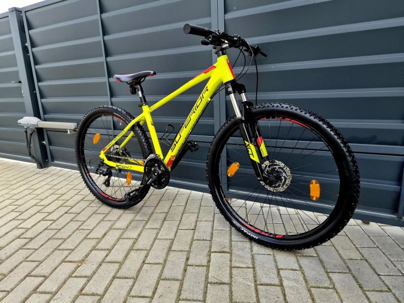 (99) Horské hliníkové kolo Superior 27,5"