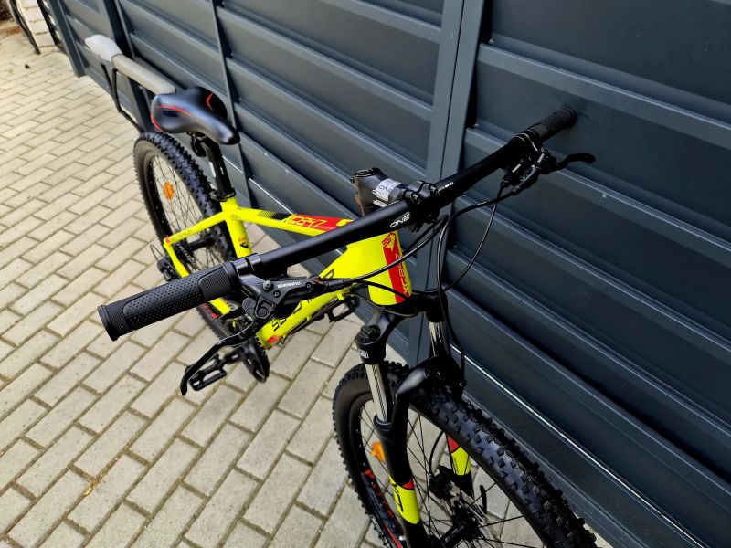 (99) Horské hliníkové kolo Superior 27,5"