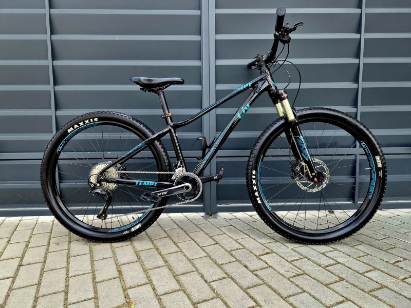 (100)Dámské/Dívčí horské kolo Liv Air 27,5" 2x11