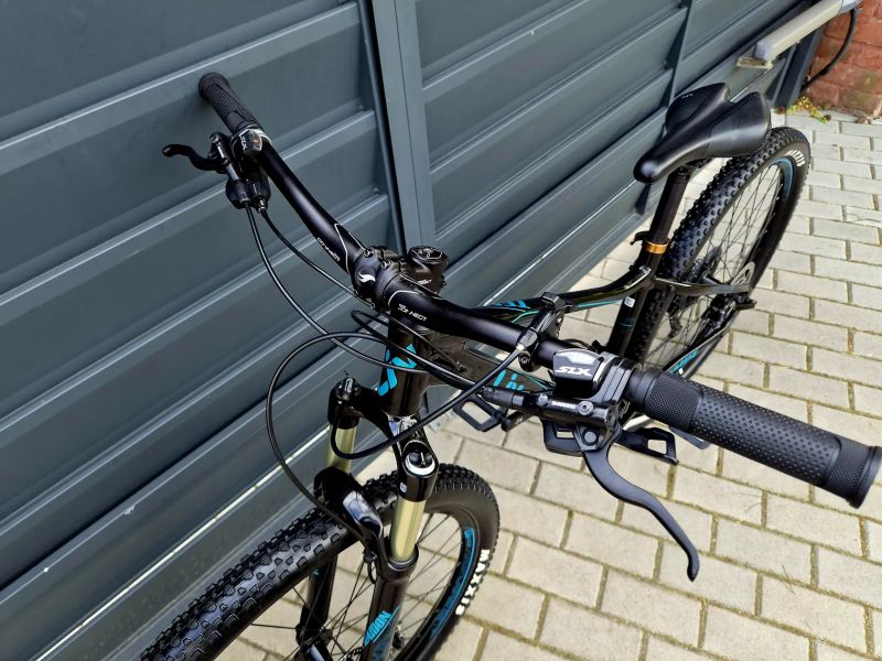 (100)Dámské/Dívčí horské kolo Liv Air 27,5" 2x11
