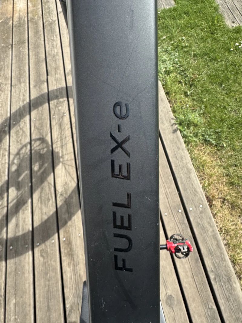 Trek Trek Fuel EXE 5 Deore Matte Dnister Black