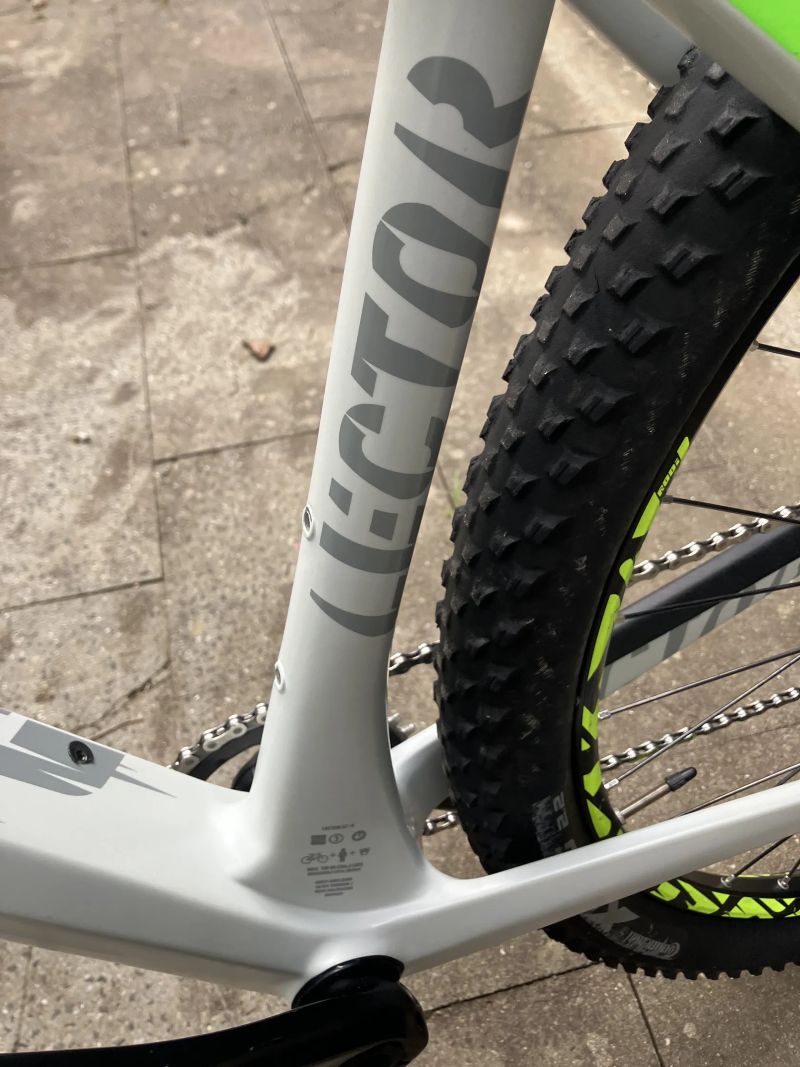 Ghost Lector 3.9 LC