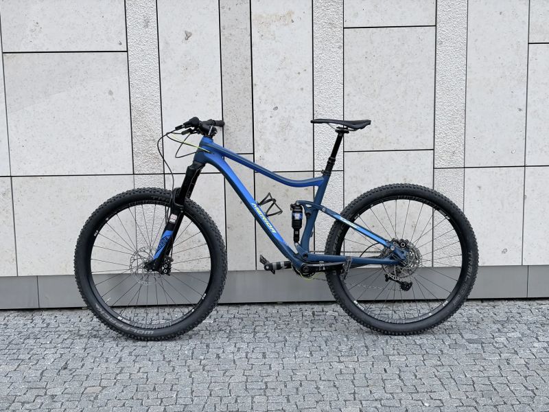 Celopéro značky Merida model One-Twenty 7.8000