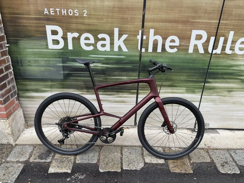 karbonový Specialized Sirrus X 5.0 