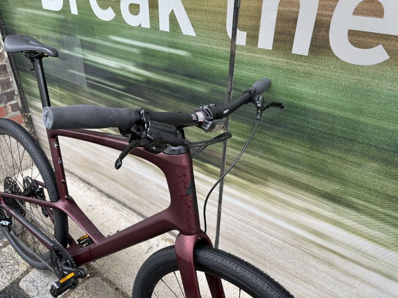 karbonový Specialized Sirrus X 5.0 
