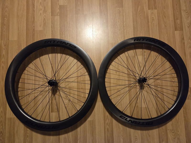 Silniční / gravel karbonová kola | Výška 50 mm / 55 mm | Šíře vnitřní 25 mm / vnější 32 mm