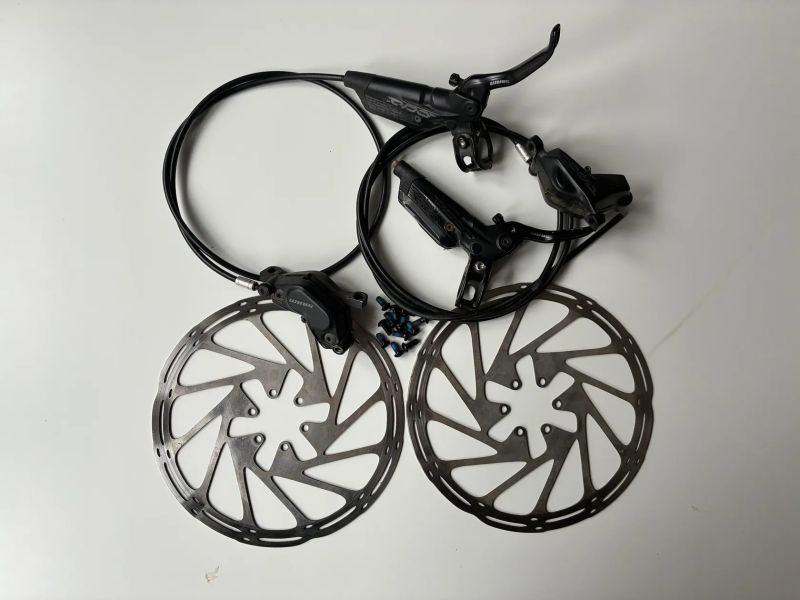 Brzdy Sram Code R (P+Z), Kotouče centerline 200