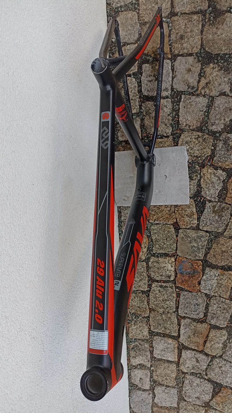Rám SAVA velikost M na 29" kola.
