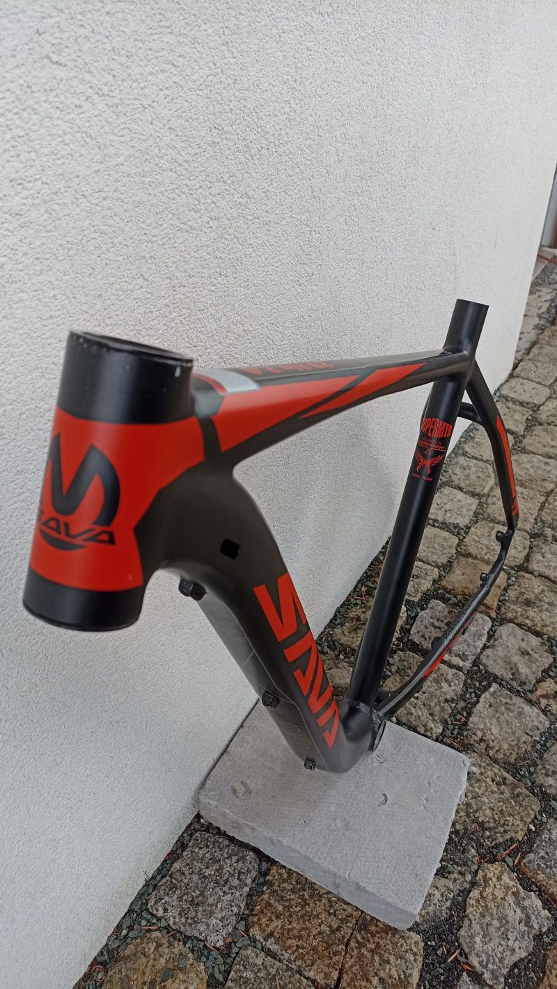 Rám SAVA velikost M na 29" kola.