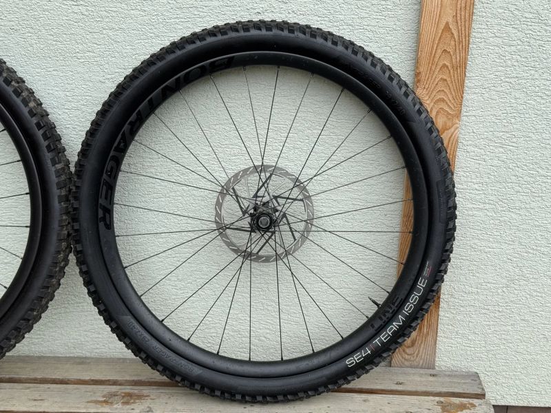 Bontrager Line PRO 30 - KOMPLET SADA