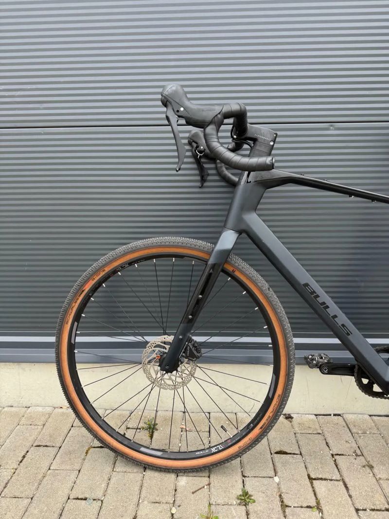 Gravel Bulls Machete Carbon velkost L