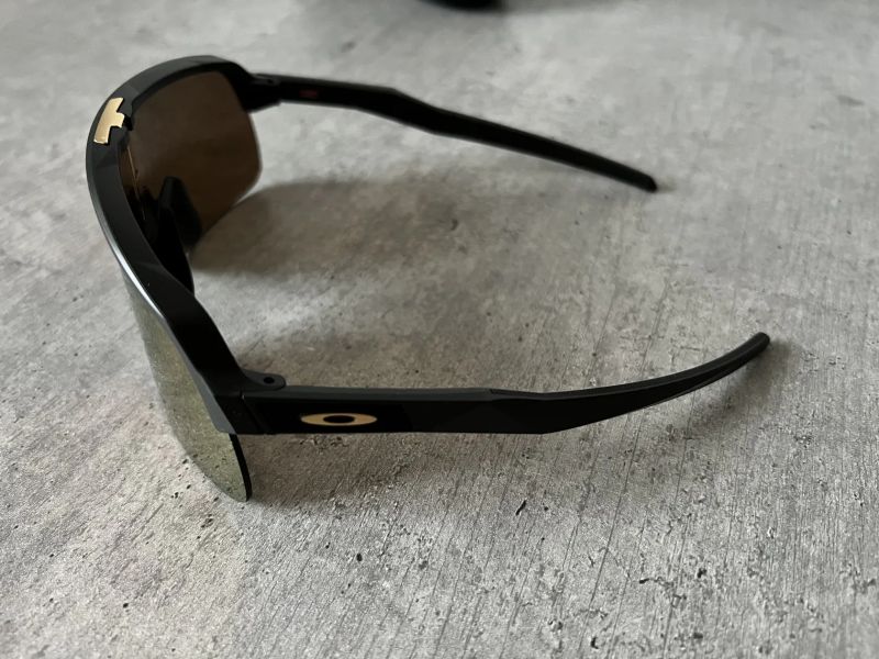 Slunecni bryle Oakley Sutro Lite