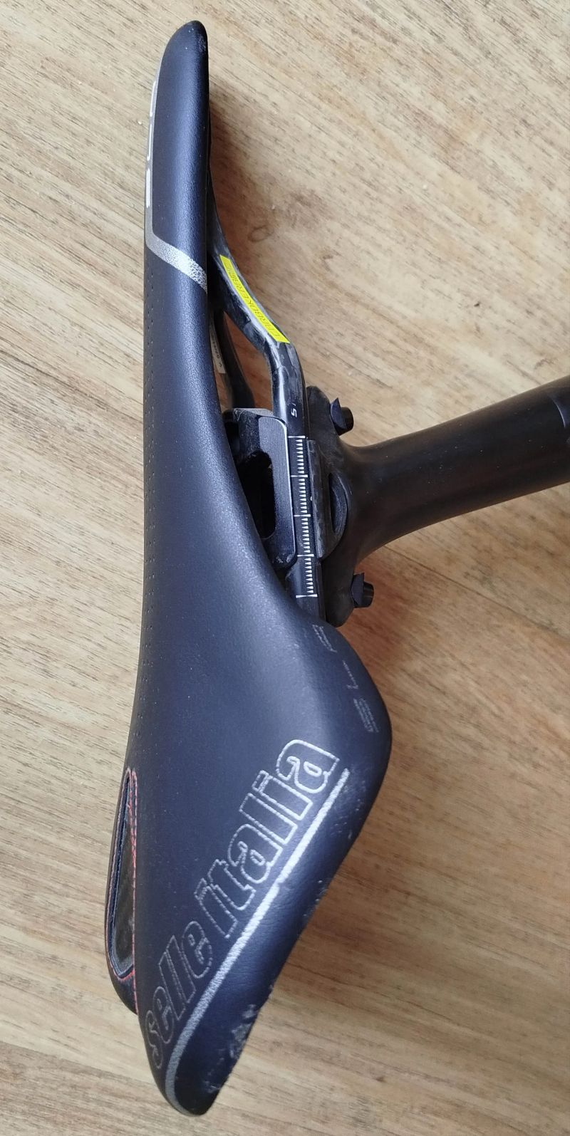 Prémiová sedlovka Bike Ahead + sedlo Selle Italia carbon