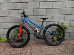 Cube Acid 240 Disc Actionteam